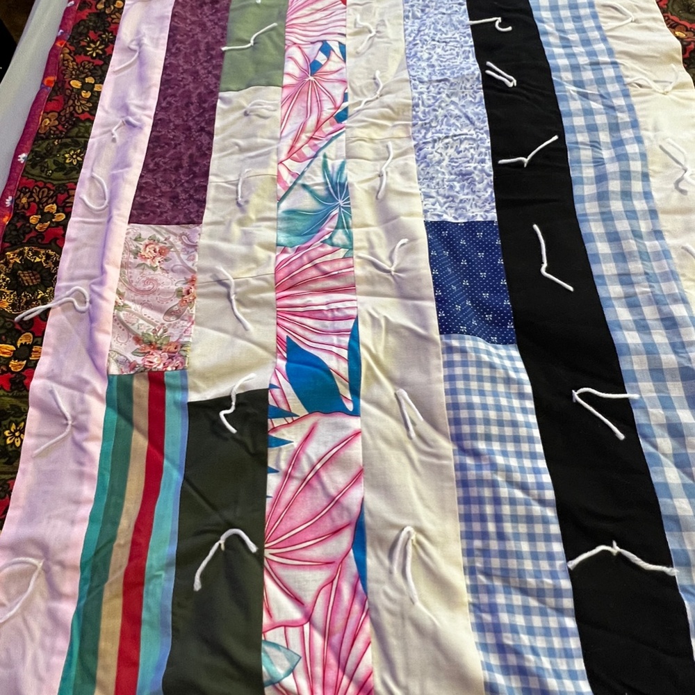 Jellyroll Raceway Throw/Quilt - Picture 2 of 6